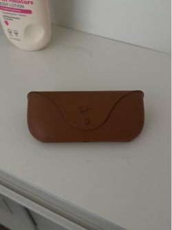 Ray-Ban Meta Smart Glasses (Wayfarer) – Like New