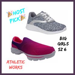 NWT Big Girls Athletic Works 2Pair Sneaker Set Sz:6