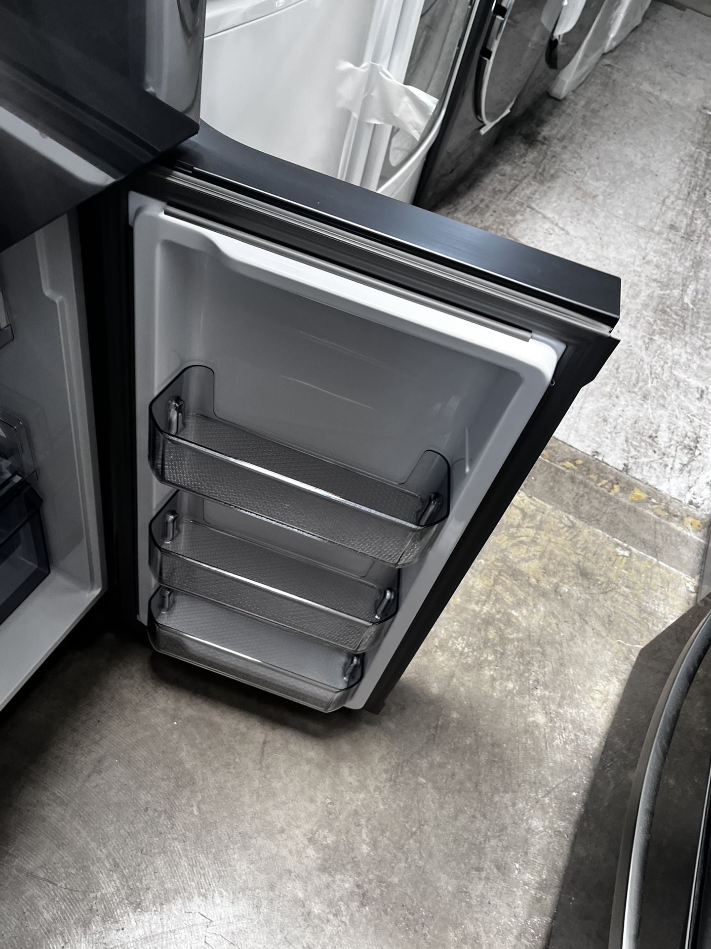 SAMSUNG FLEX COUNTERDEPTH REFRIGERATOR 