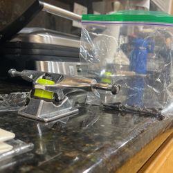 Skateboard Truck With Nuts And Bolts