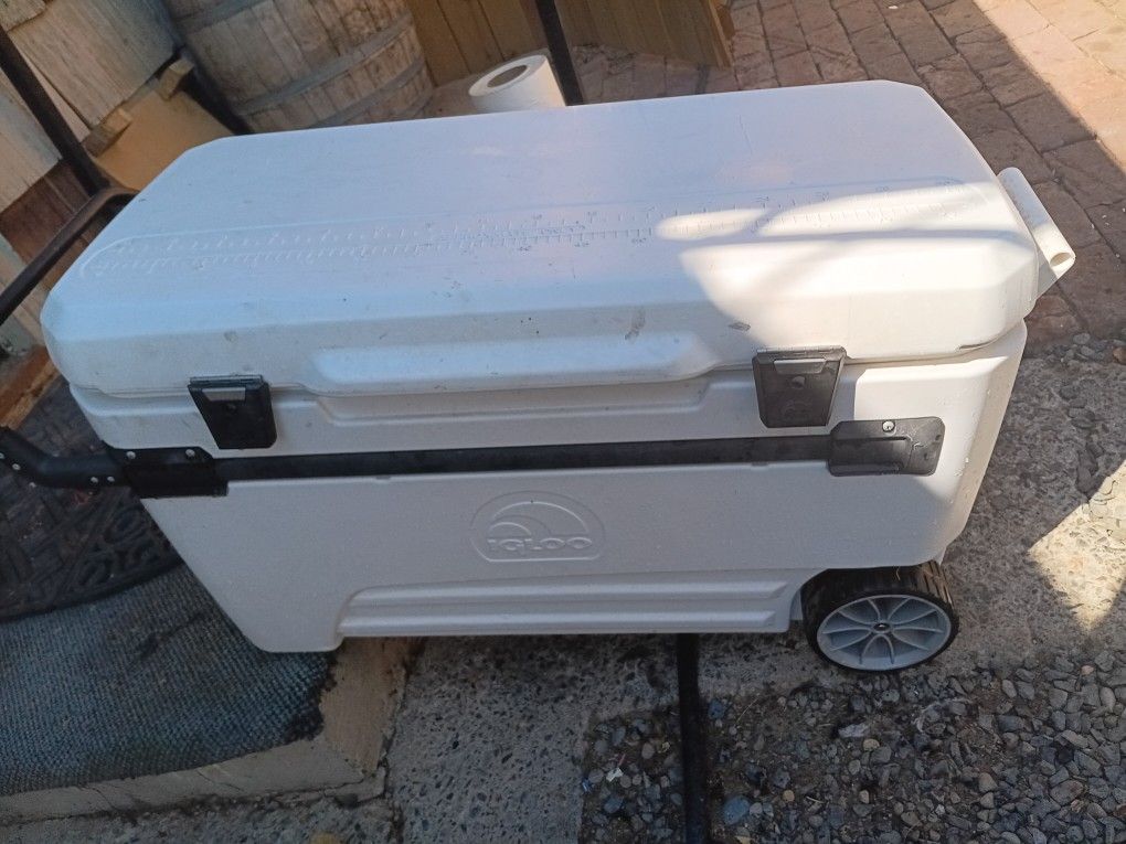 Igloo Glide Cooler