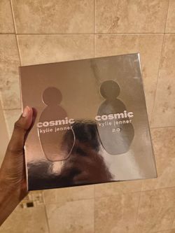 Kylie Jenner Cosmic and Cosmic 2.0 perfume set