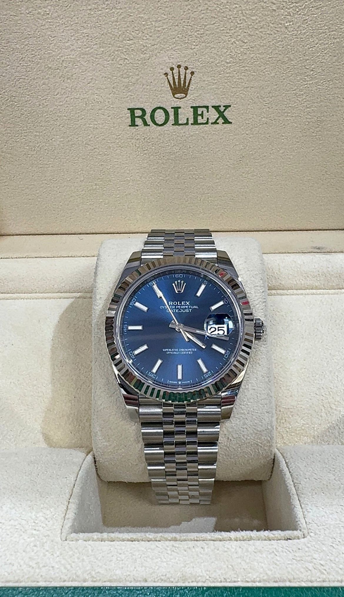2022 41MM Rolex Datejust Reference 126334 Fluted Bezel Jubilee Bracelet with Box and Papers