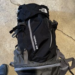 Like New North Face Terra 65 Travel Backpack 