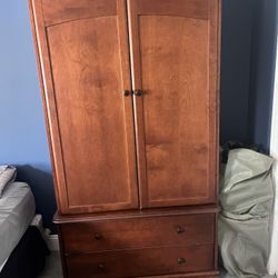 Bedroom Set - 3 Piece Wood