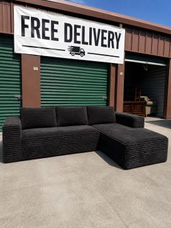 Excellent Condition Boneless Couch