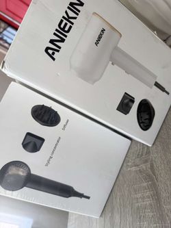 Anieken Hair dryer