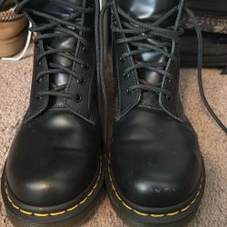 Women’s Size 9 Dr. Martens - Used ONLY ONCE
