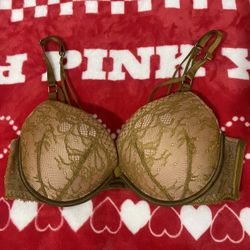 Victoria Secret very sexy push up bra 36c