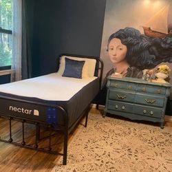 Nectar Twin Xl Size Memory Foam Mattress Bed 