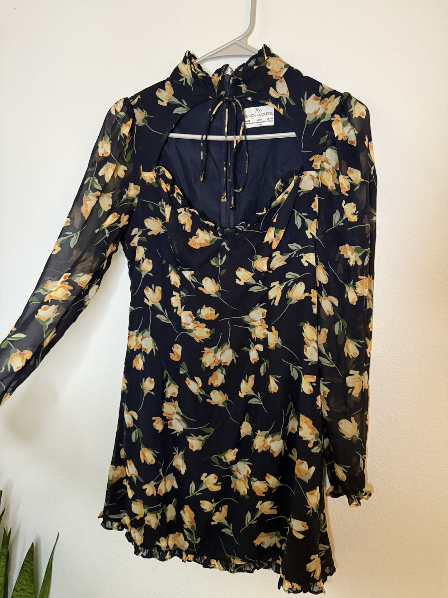 CLOSET SALE/ Floral dress 