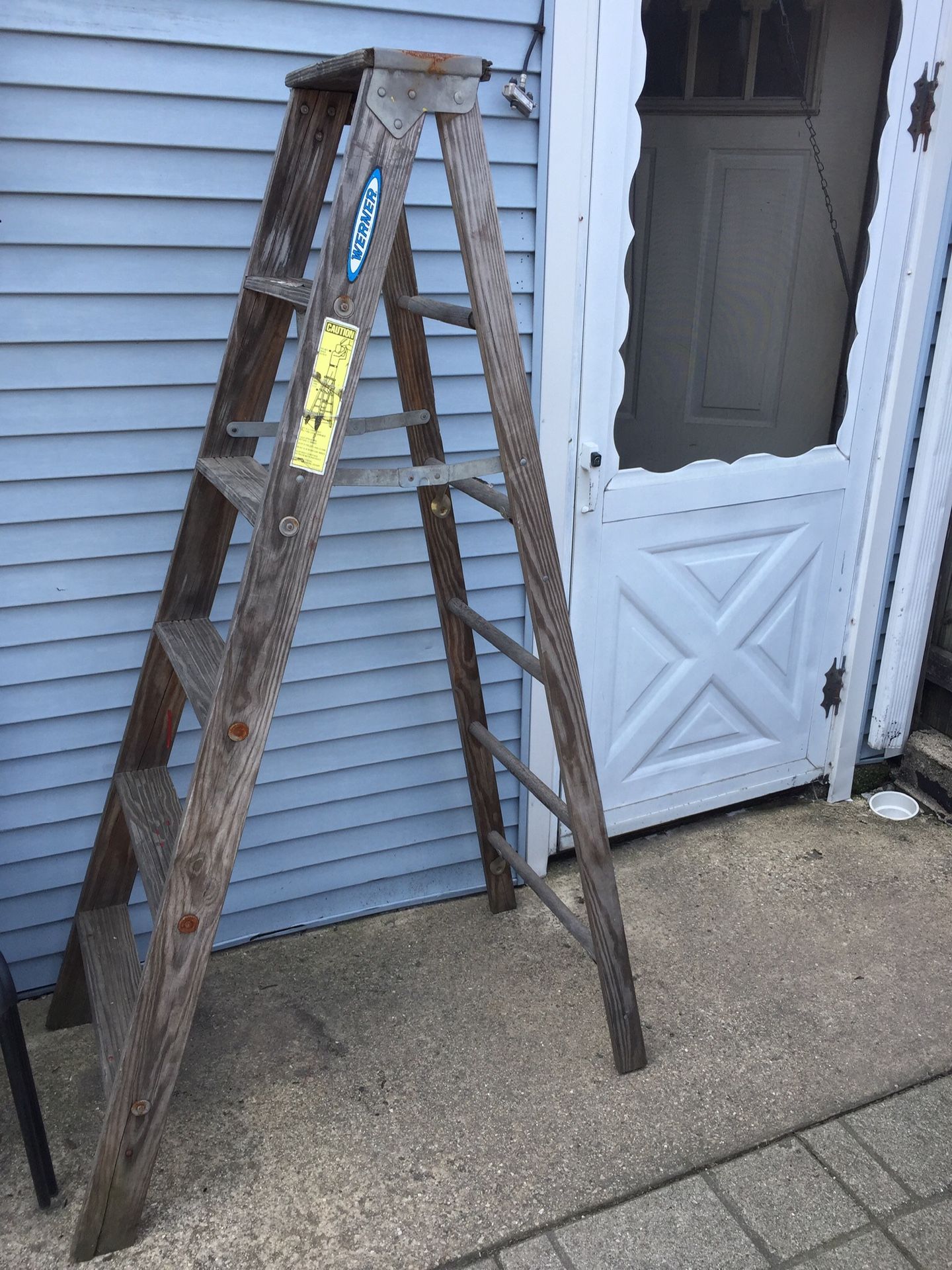 Wood ladder 6 ft Werner