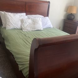 Solid Wood Queen Bed