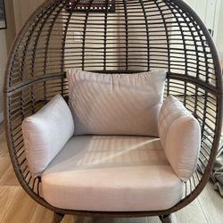 Sunvilla Elliot Egg Chair High Quality Durable Comfortable Like New