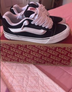 Knu Skool Vans Black/White