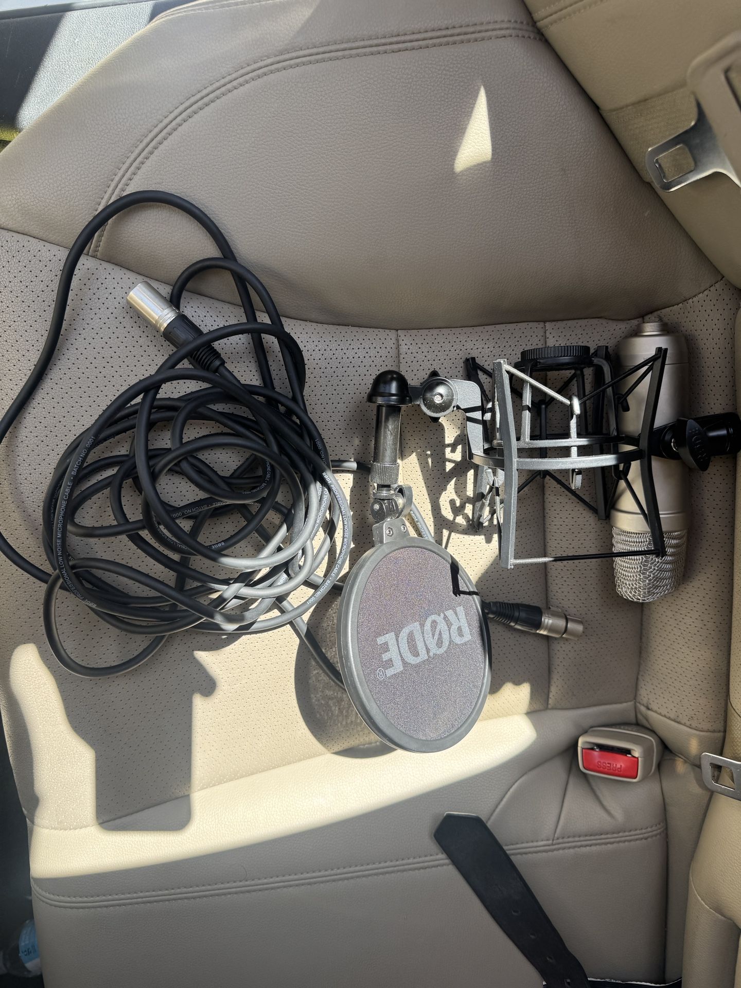 Rode NT1A Condenser Microphone