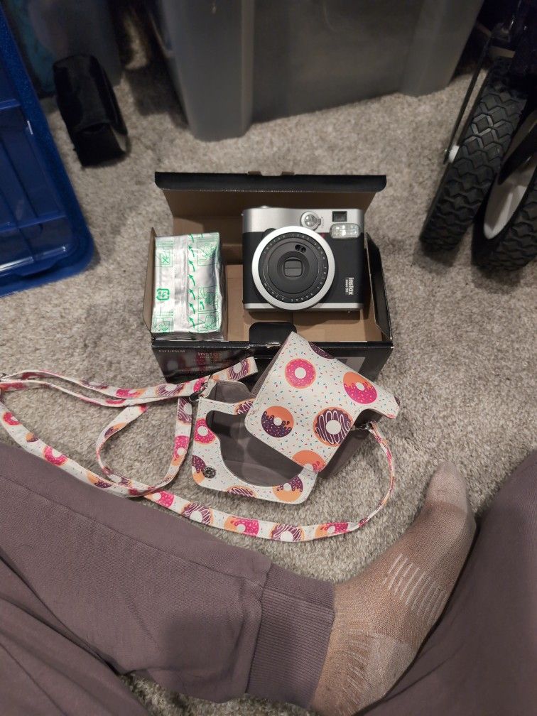 FujiFilm instax mini 90 neo classic
