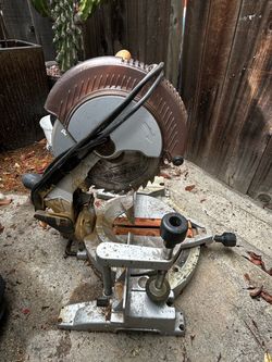 10-inch compound miter saw