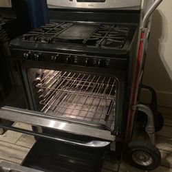 5 Burner Gas Stove 400$