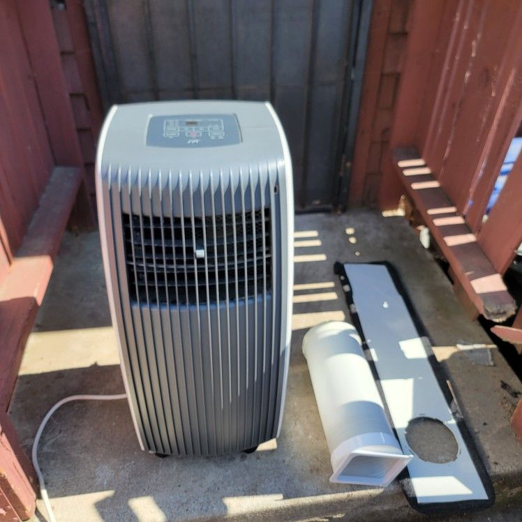 SPT 8,000 BTU 3 In 1 Portable Air Conditioner, Dehumidifier And Fan