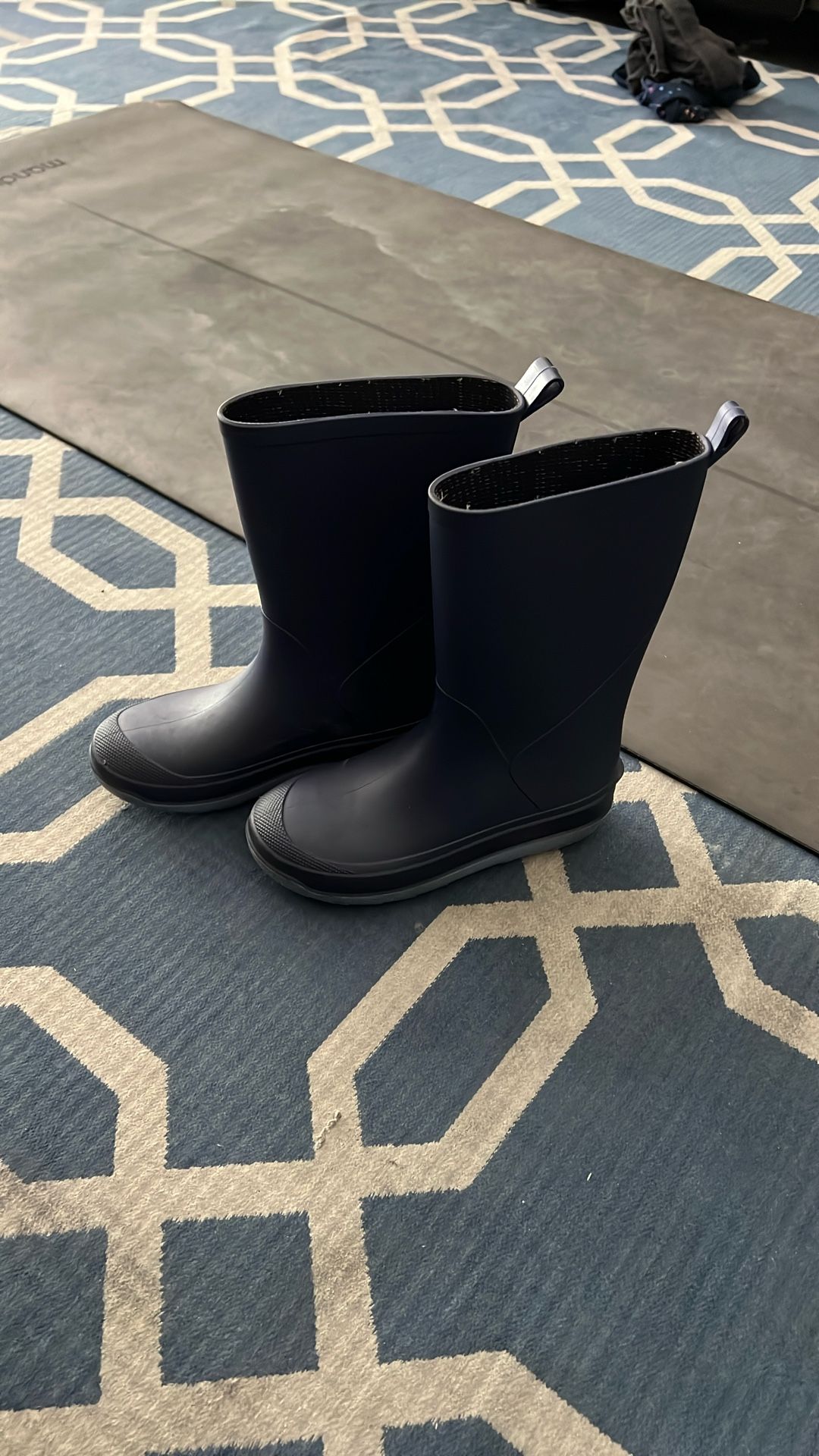 Cat & Jack Navy Blue Rain Boots Size 13