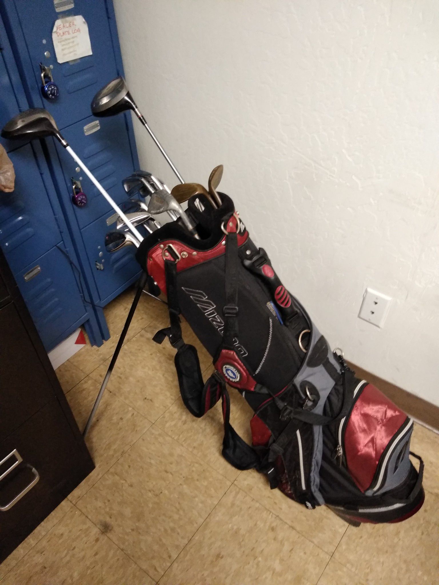 Set of Golf clubs with bag