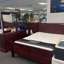 Crazy Sale‼️Stunning Cherry Wood 5pc Bedroom Set Available In Black&White $499