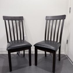 Dining Room Chair, Set of 2, Signature Design by Ashley Hammis Rake Back