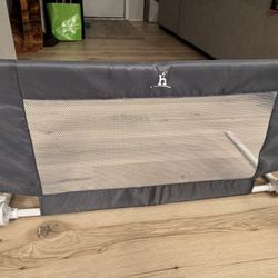 Hiccapop Convertible Crib Rail