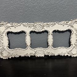 Vintage inspired photo frame - white/gold 15” wide