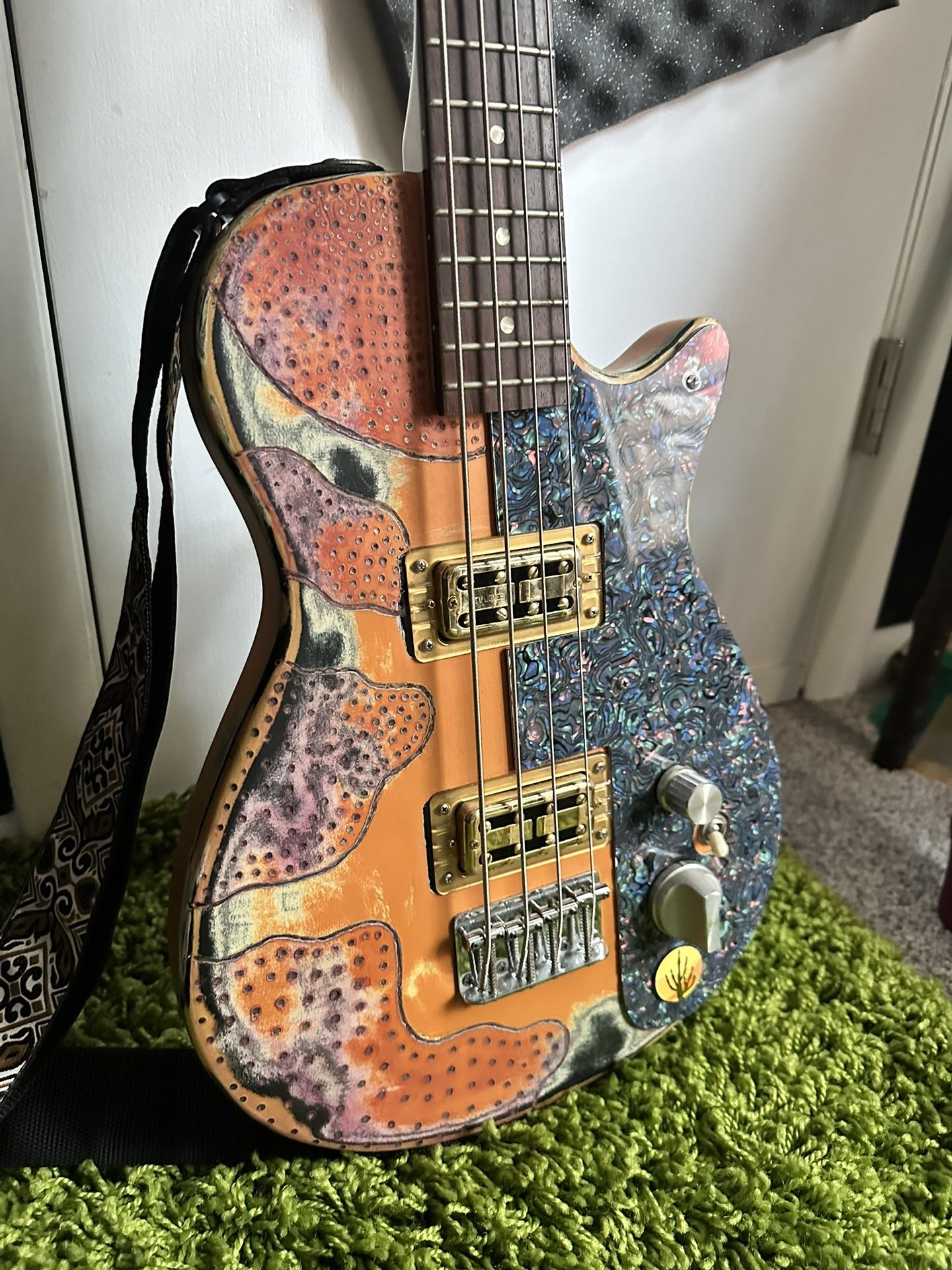 Gretsch Short Scale Bass - With TV Jones Pickups