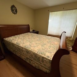 Queen Size Bed And Bed Frame 