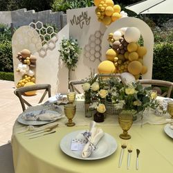 Mama to Bee Decorations