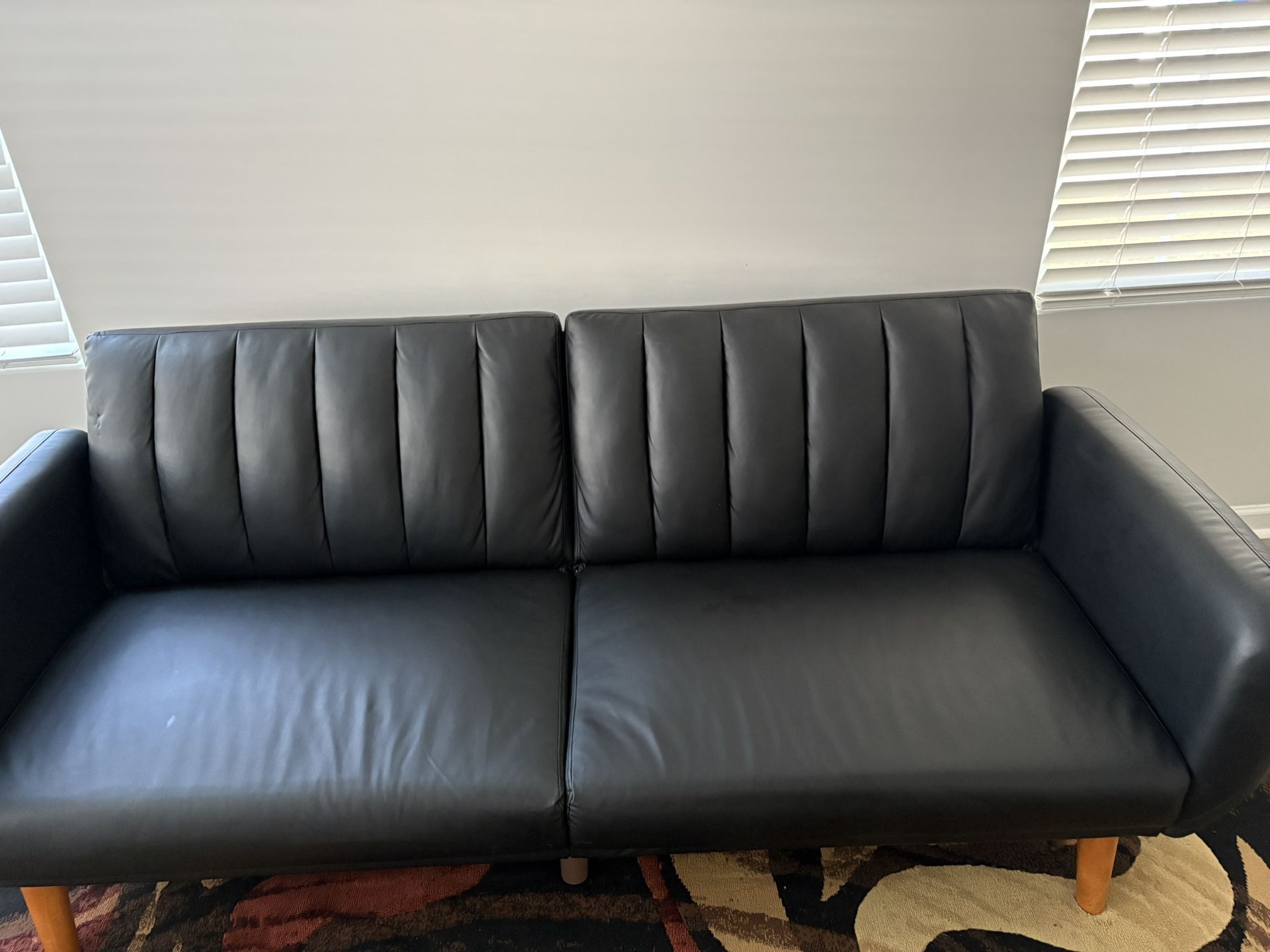 Black Futon 