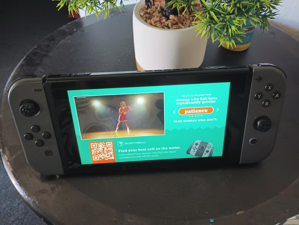 Nintendo Switch Selling For 100 for Sale in El Monte, CA OfferUp