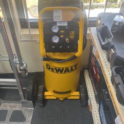 Dewalt DD55168 16 Gal Compressor 