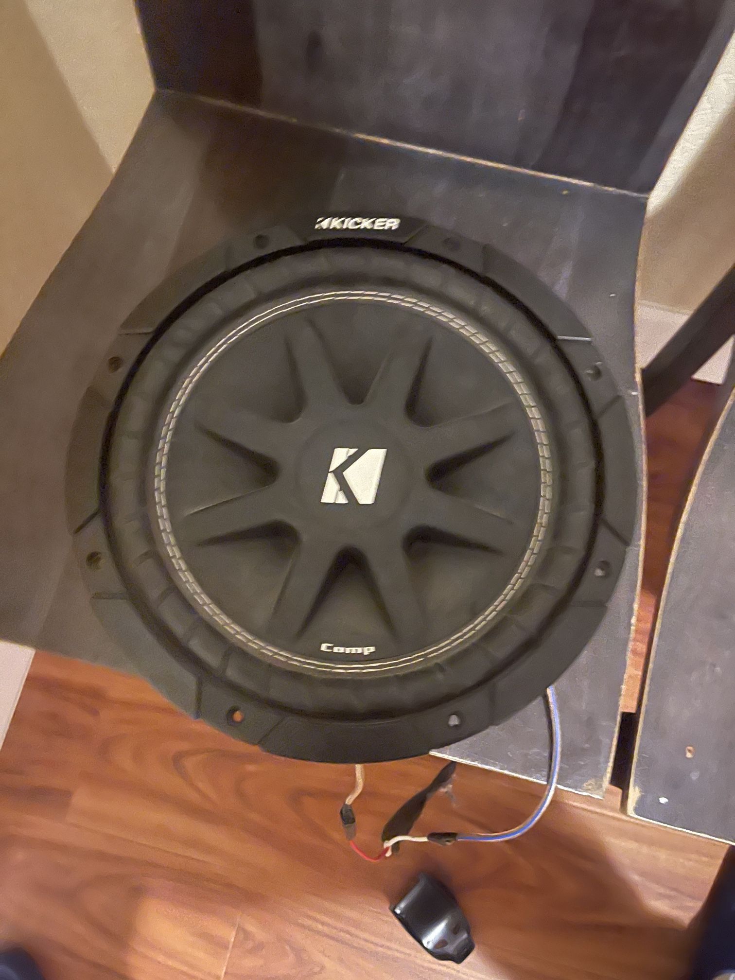 1 Subwoofer 10 Kicker 