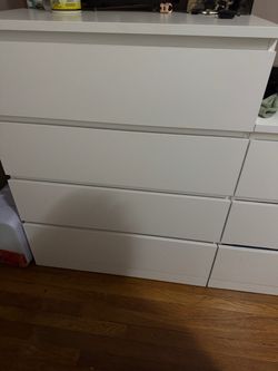 White 4-Drawer Dresser