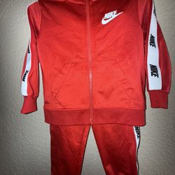 Red Nike Set