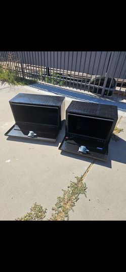 NEW EACH FOR SALE UNDER BODY TOOL BOX TRUCKS 36,18,17" ALUMINUM DIAMOND DOUBLE LOCK INCLUDING KEY FOR ANY QUESTION TEXT ME PLEASE HABLO ESPAÑOL