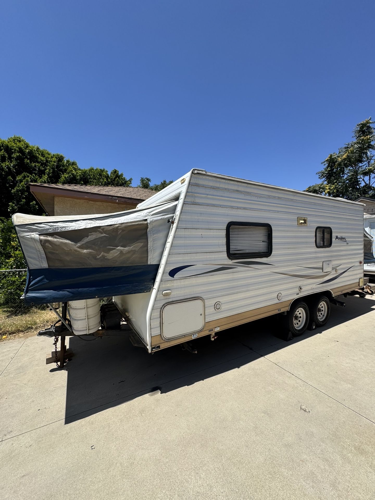 18ft Travel Trailer