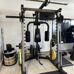 Nautilus Smith Machine