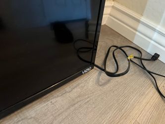 Vizio 📺 TV 46 inch