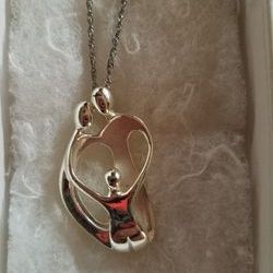 Beautiful family pendant and necklace