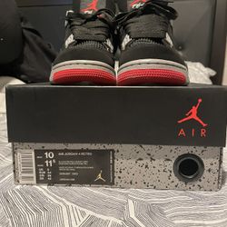 Jordan Retro 4 bred Size 10