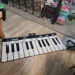 Giant Piano Playmat