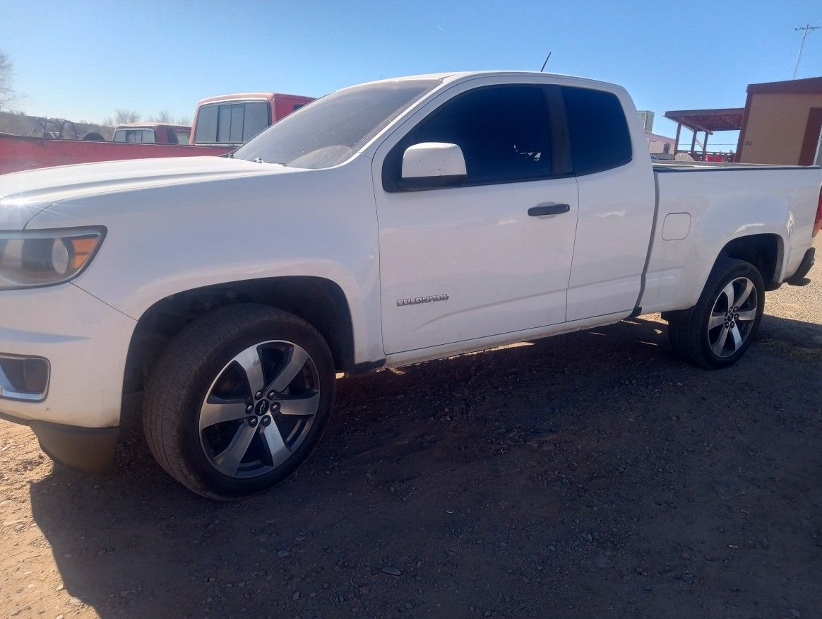 Rims 6 Lugs 20s Good Tires