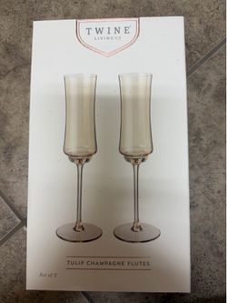 Champagne Flutes (2)