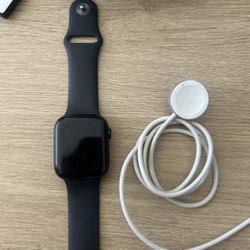 Apple Watch Series 7 45mm LTE Like New!