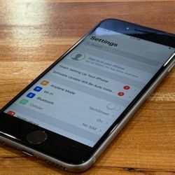 Apple iPhone 6S UNLOCKED